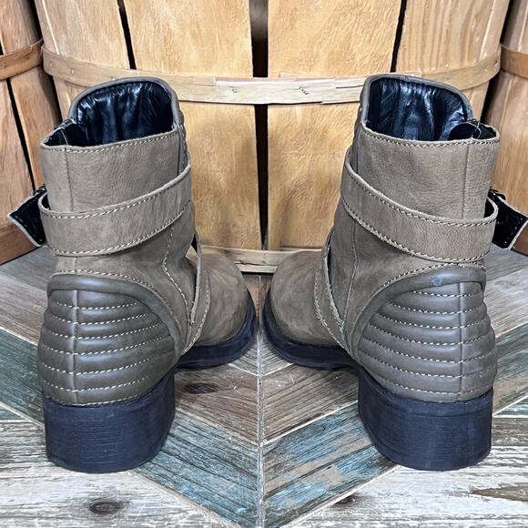 Circus by Sam Edelman Gia Taupe Olive Leather Chunky Heel Moto Boot Women Size 8 - Picture 8 of 12